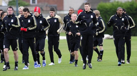 拜仁官方：于帕梅卡诺未进入本轮名单，是因为负荷管理轮休