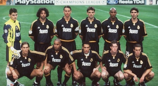 如今足坛的老队友相聚：