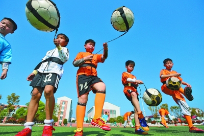 剑南春｜米兰让二追三3-2都灵，普利希奇替补双响，拉比奥世界波