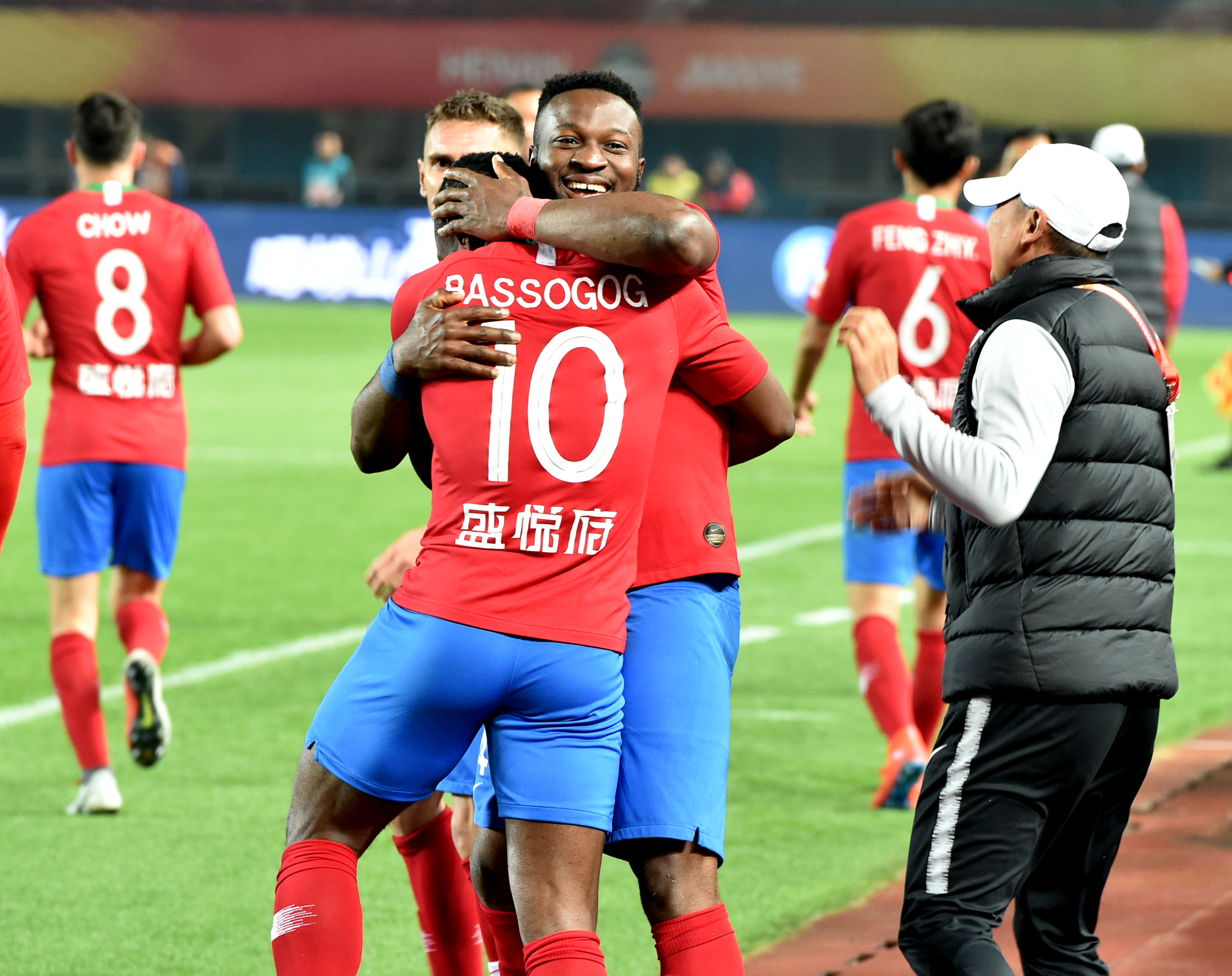 凌晨4点欧冠超级对决！阿隆索命运之战：输球或下课 8人缺席